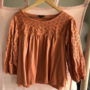 100% cotton jersey and eyelet JCREW top with balloon sleeves.